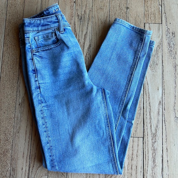 American eagle mom straight jeans size 00 like new condition - Picture 2 of 12